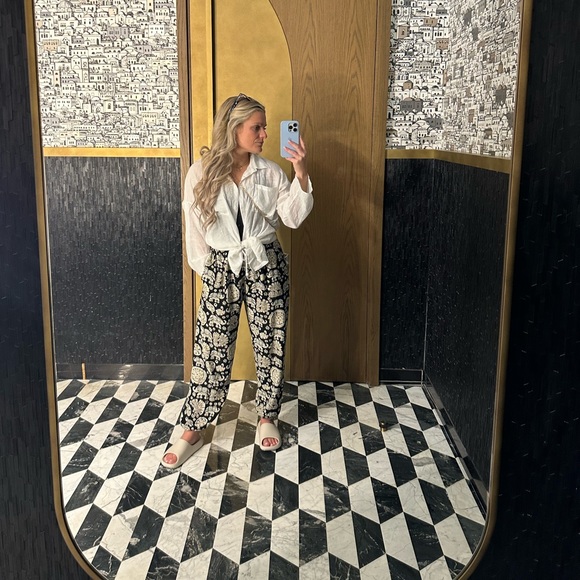 Meet your Posher, Lindsay - Picture 2 of 8